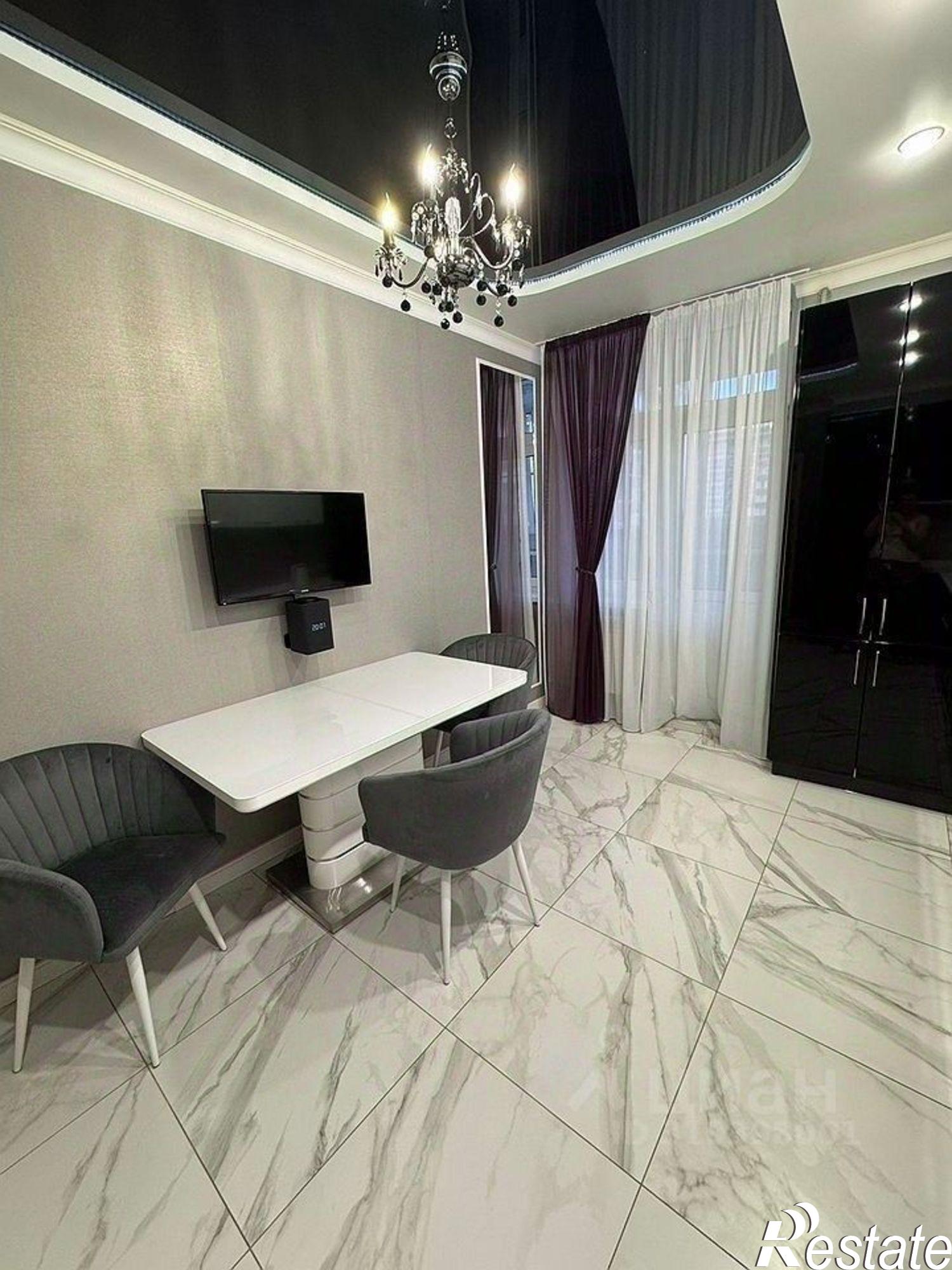 Купить квартиру за 12 100 000 рублей на улица Богданова, 79