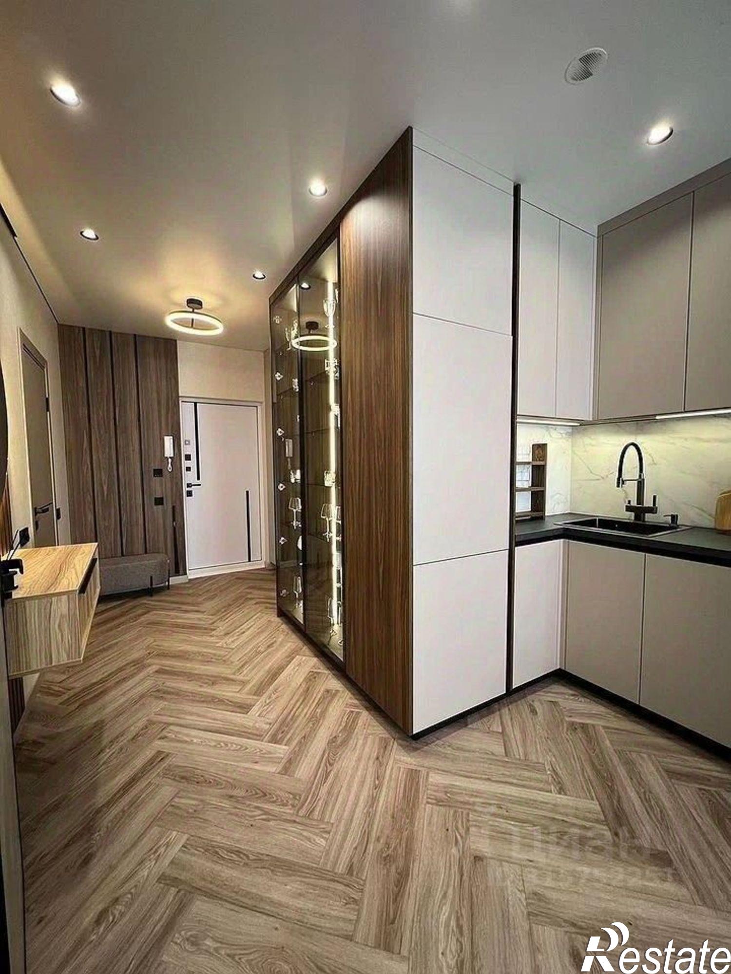 Купить квартиру за 12 490 000 рублей на Красноармейская улица, 157