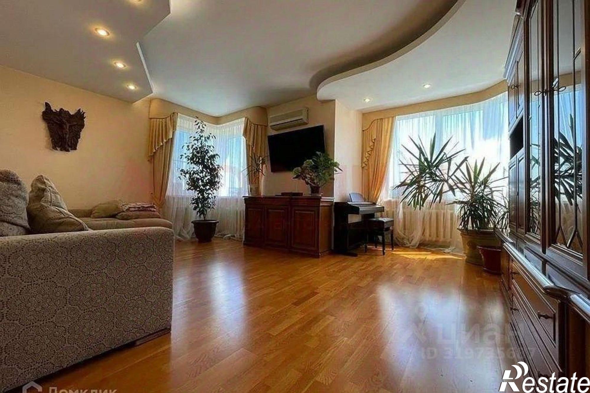 Купить квартиру за 14 000 000 рублей на переулок Семашко, 93/139