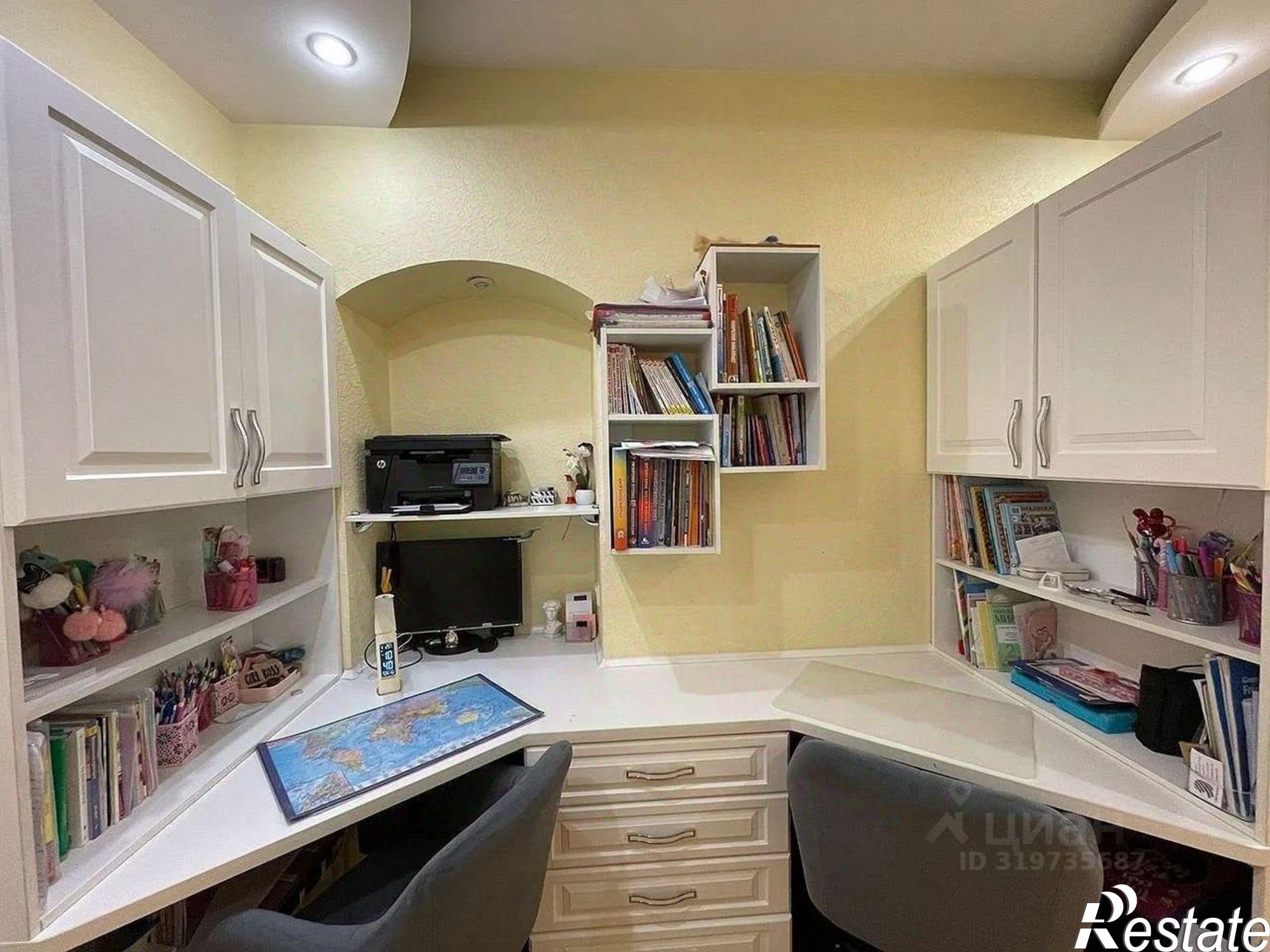 Купить квартиру за 14 000 000 рублей на переулок Семашко, 93/139