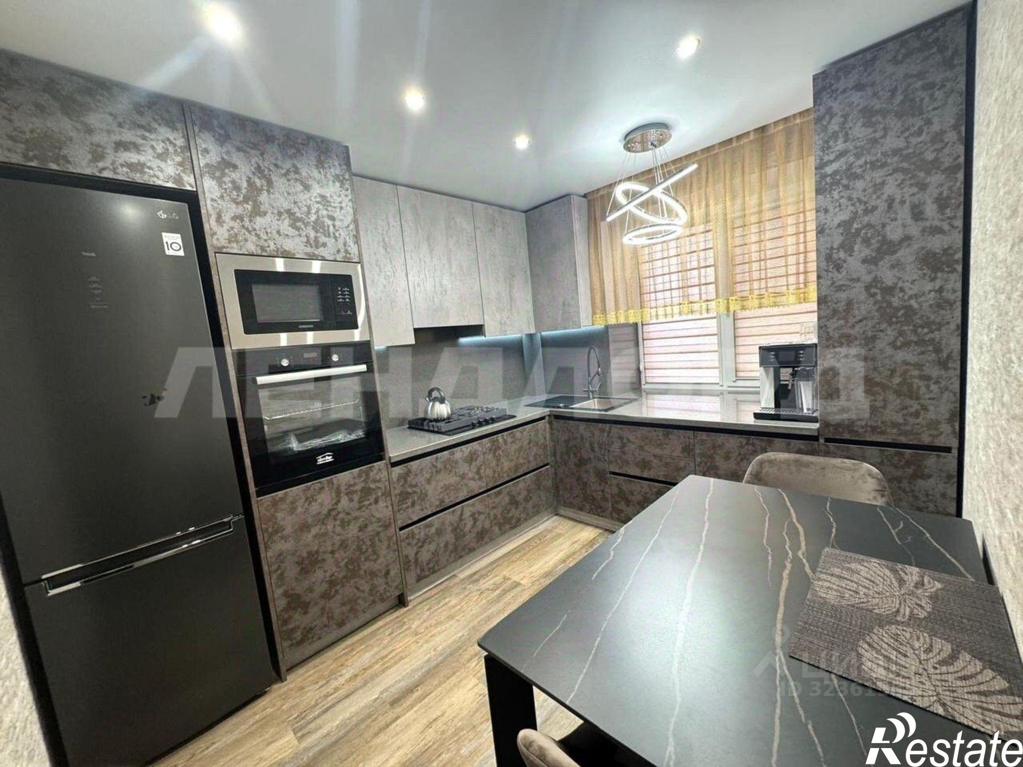 Купить квартиру за 13 000 000 рублей на 11-я линия, 53