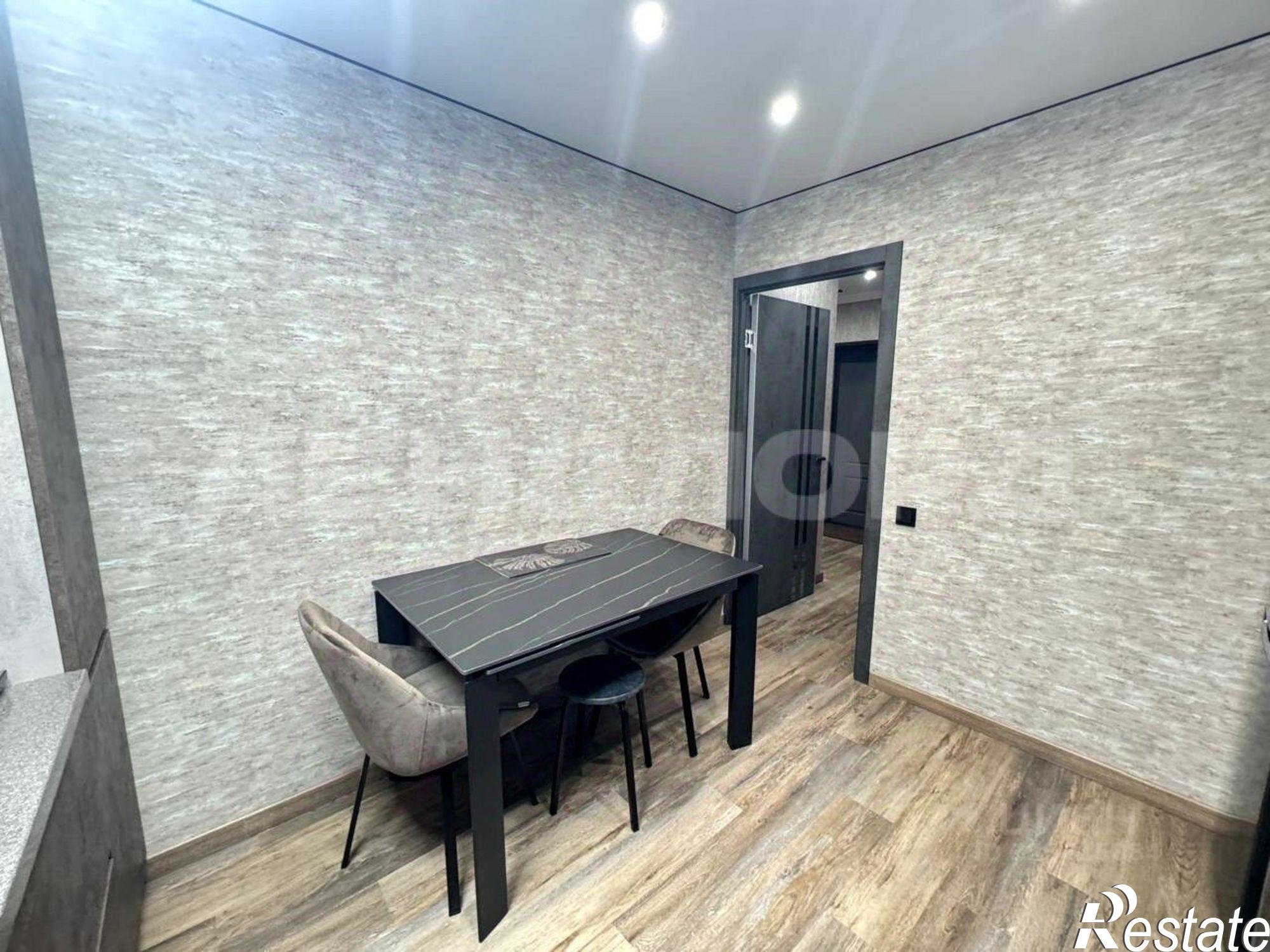 Купить квартиру за 13 000 000 рублей на 11-я линия, 53