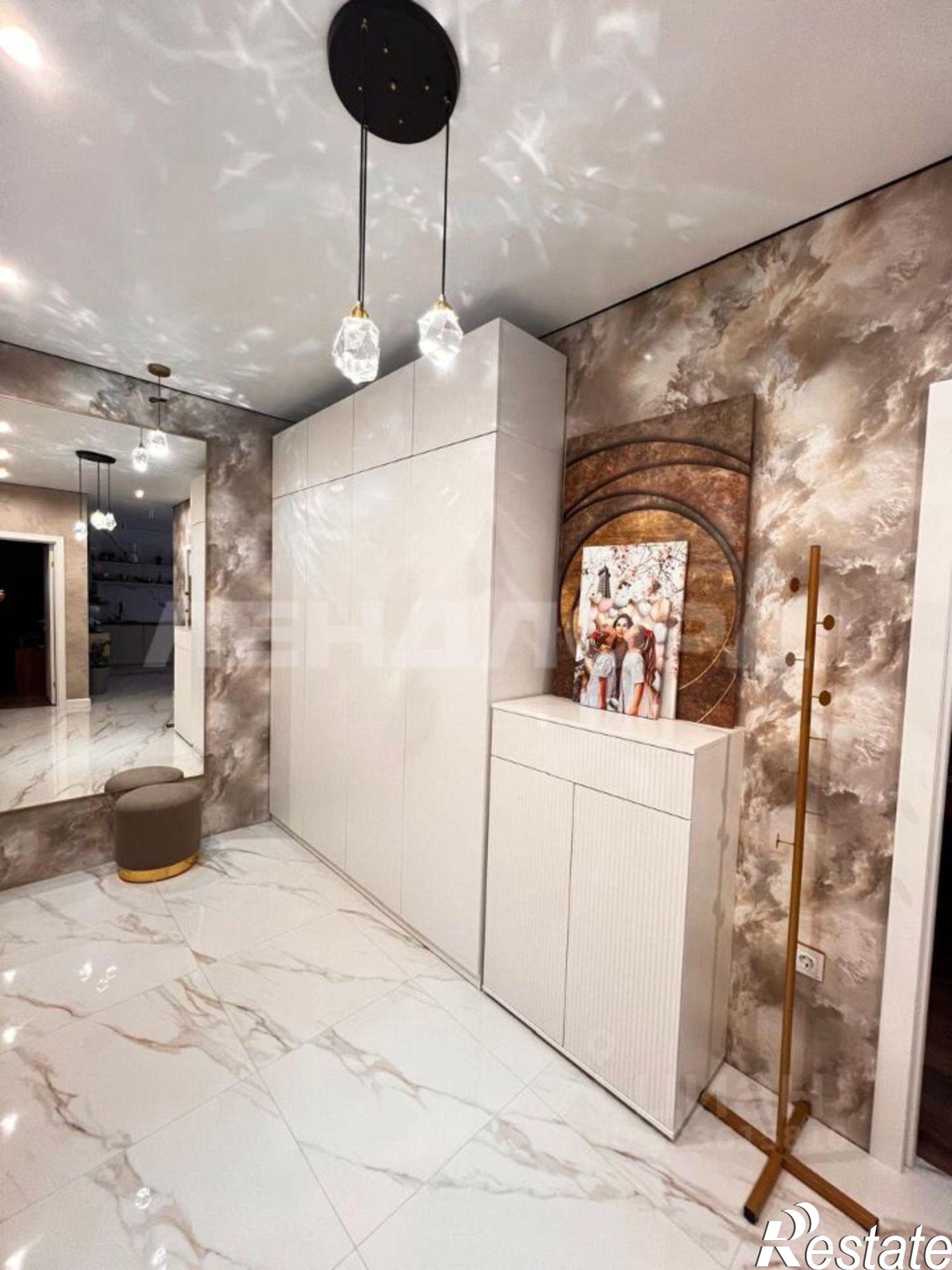 Купить квартиру за 12 000 000 рублей на улица Вересаева, 102/1 с1