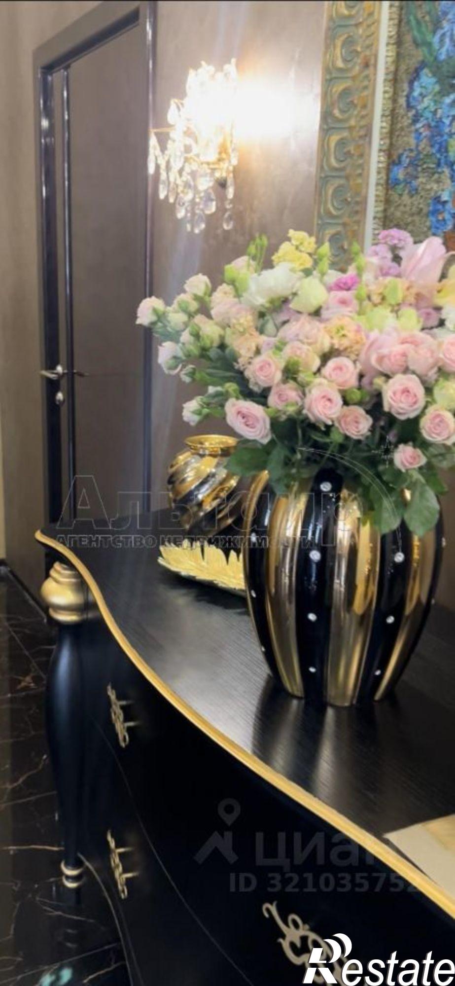 Купить квартиру за 36 500 000 рублей на Кировский проспект, 48