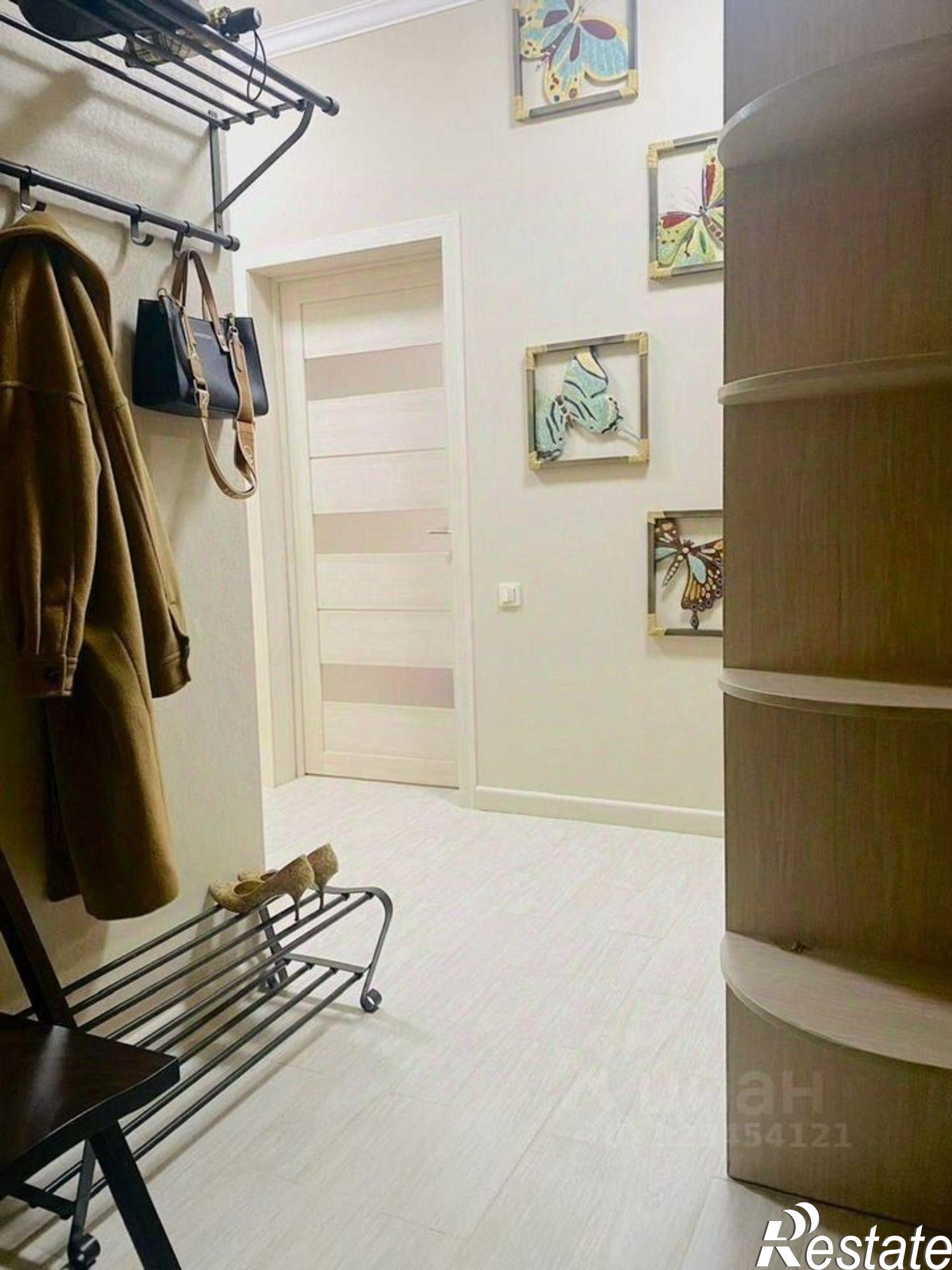 Купить квартиру за 10 000 000 рублей на улица Малюгиной, 220