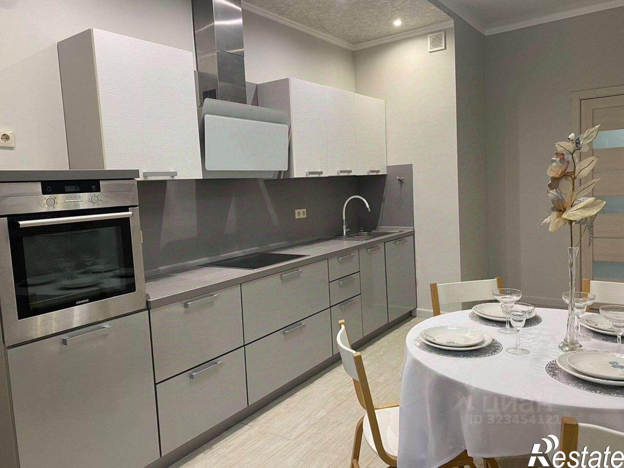 Купить квартиру за 10 000 000 рублей на улица Малюгиной, 220