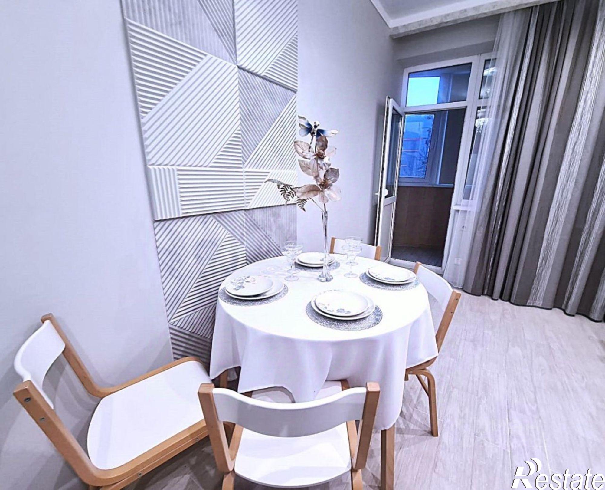 Купить квартиру за 10 000 000 рублей на улица Малюгиной, 220