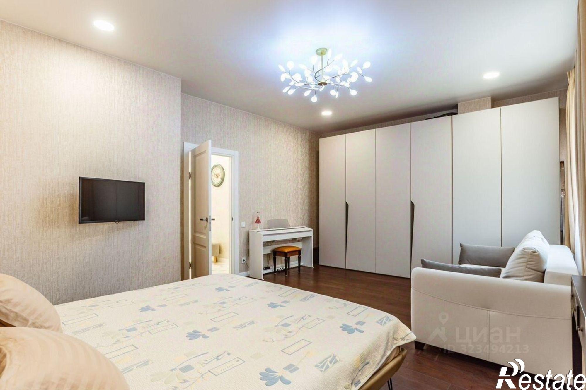 Купить квартиру за 24 000 000 рублей на улица Шаумяна, 40