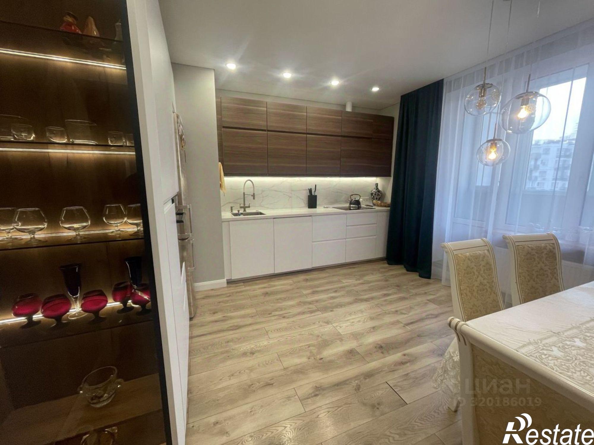 Купить квартиру за 10 300 000 рублей на проспект Солженицына, 13