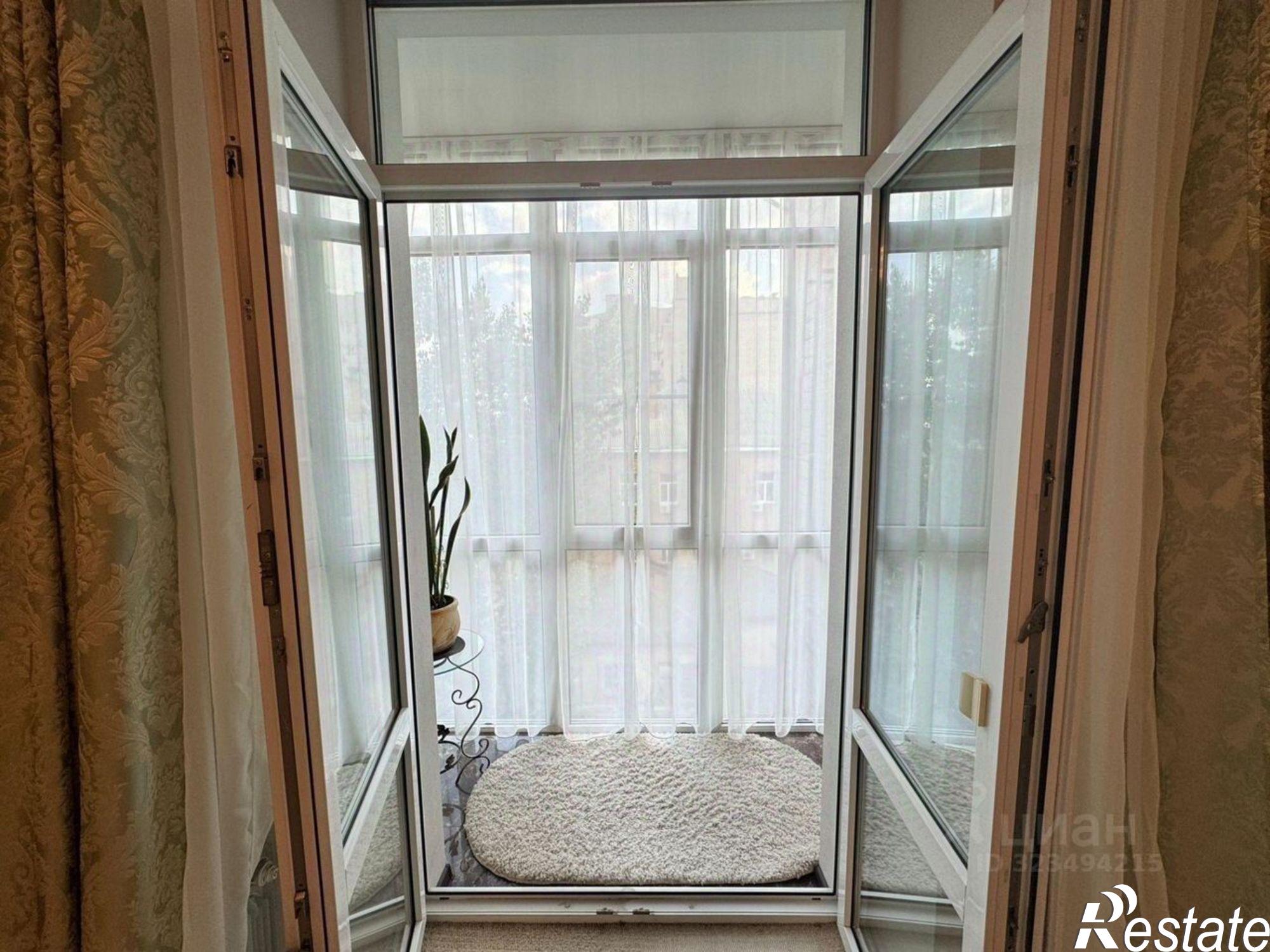 Купить квартиру за 10 700 000 рублей на Соборный переулок, 38