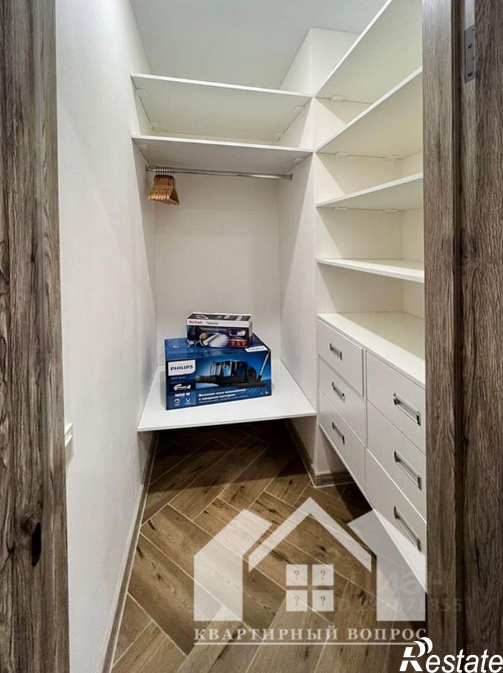 2-комн квартира улица Тельмана, 110 с2,  д. 110 с2