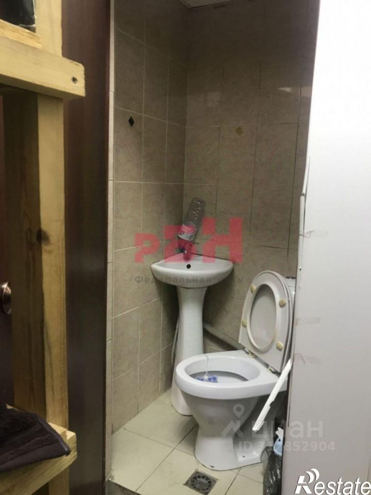 Торговое помещение улица Красных Зорь, 15,  д. 15