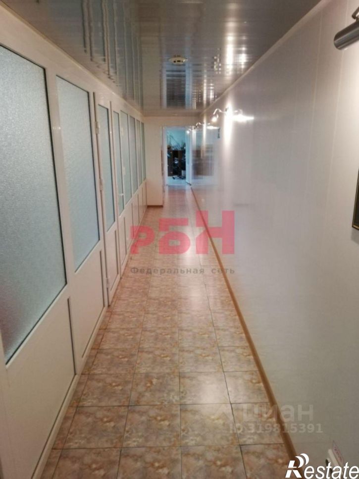 Помещение свободного назначения Портовая улица, 240 к1,  д. 240 к1