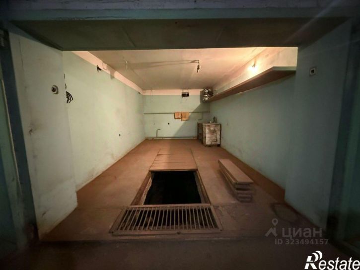 Гараж/парковка Коммунистический проспект, 27,  д. 27