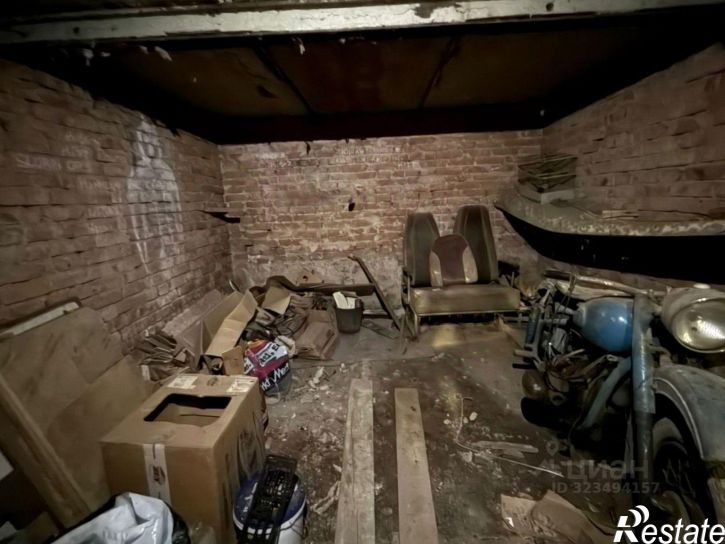 Гараж/парковка Коммунистический проспект, 27,  д. 27