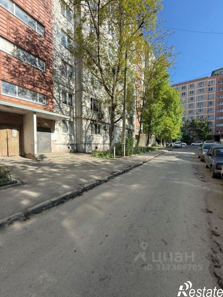 3-комн квартира улица Жмайлова, 25,  д. 25