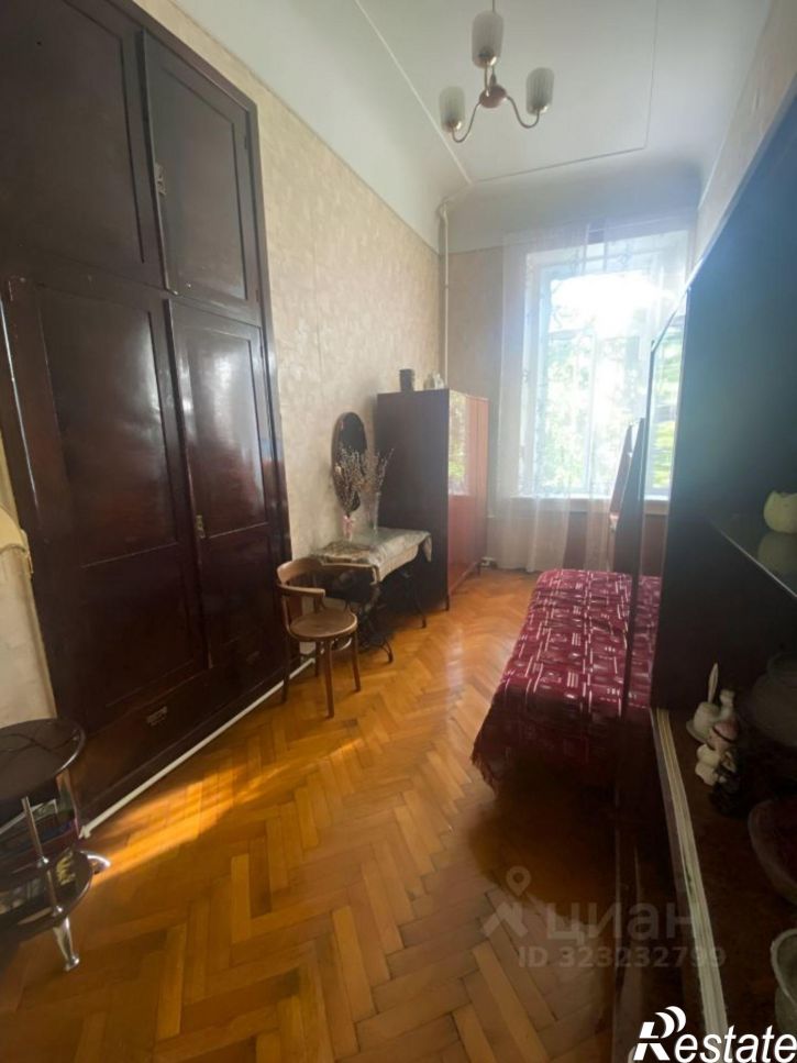 3-комн квартира Крыловской переулок, 18/109,  д. 18/109