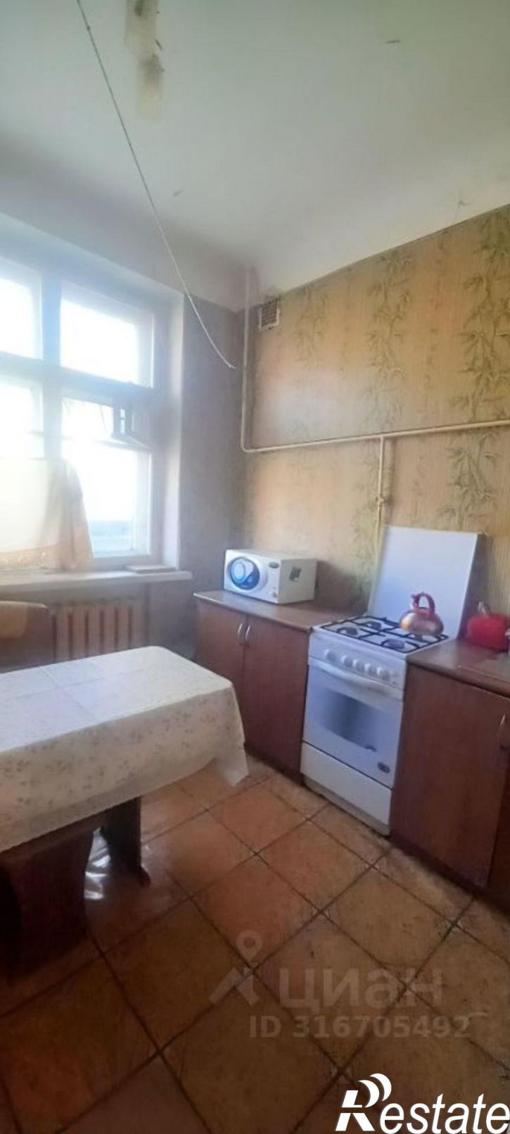 Комната улица Красных Зорь, 156,  д. 156