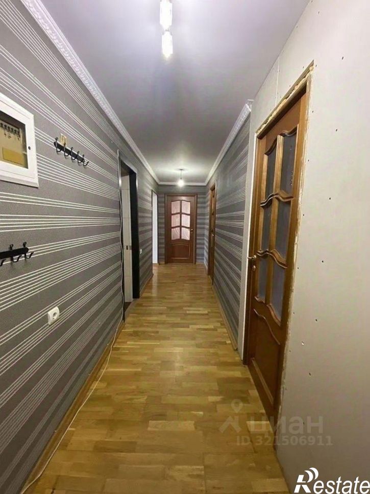 4-комн квартира 14-я линия, 78,  д. 78