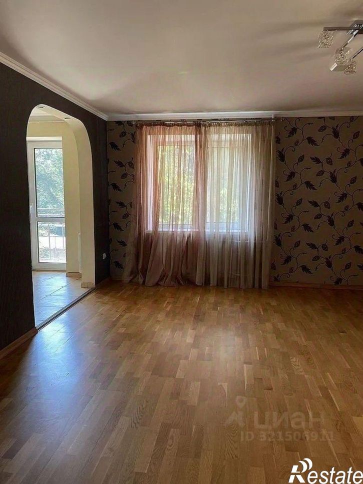 4-комн квартира 14-я линия, 78,  д. 78