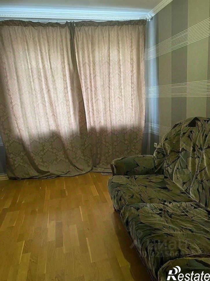 4-комн квартира 14-я линия, 78,  д. 78