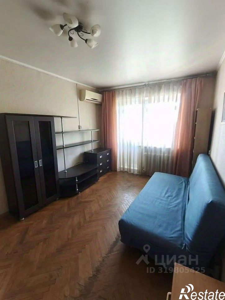 2-комн квартира улица Ларина, 24,  д. 24