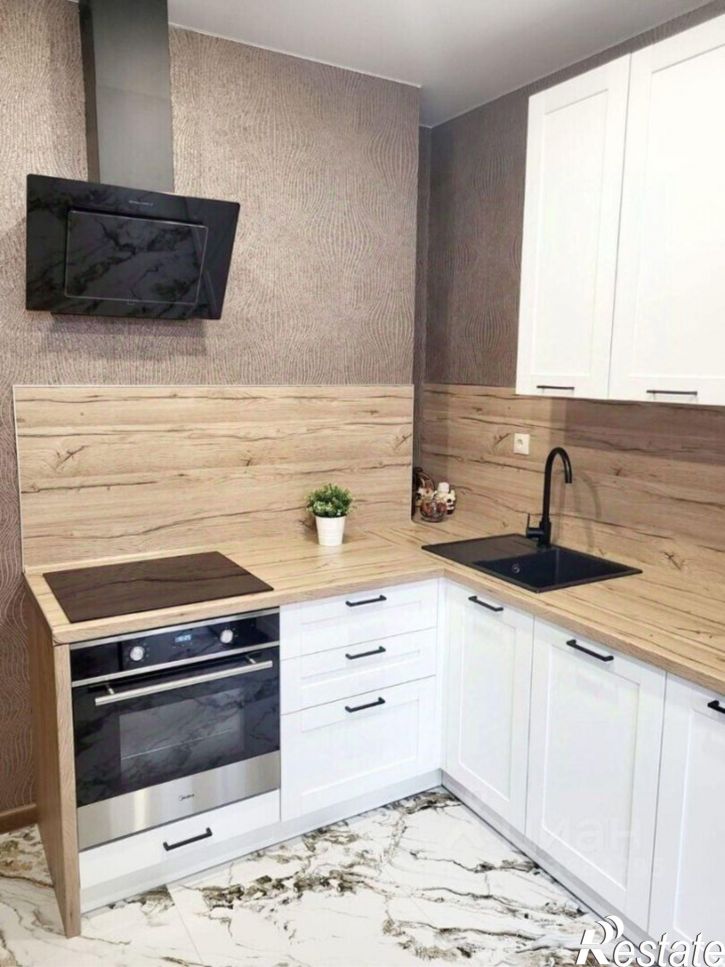 2-комн квартира проспект Сиверса, 30,  д. 30