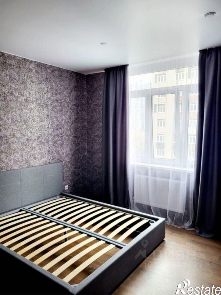 2-комн квартира проспект Сиверса, 30,  д. 30