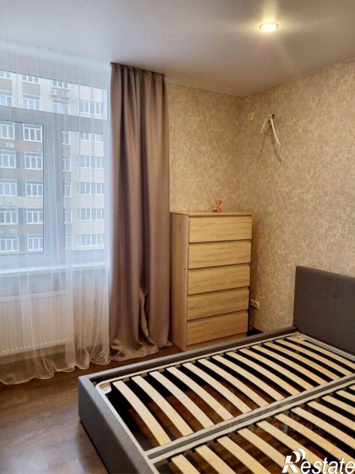 2-комн квартира проспект Сиверса, 30,  д. 30