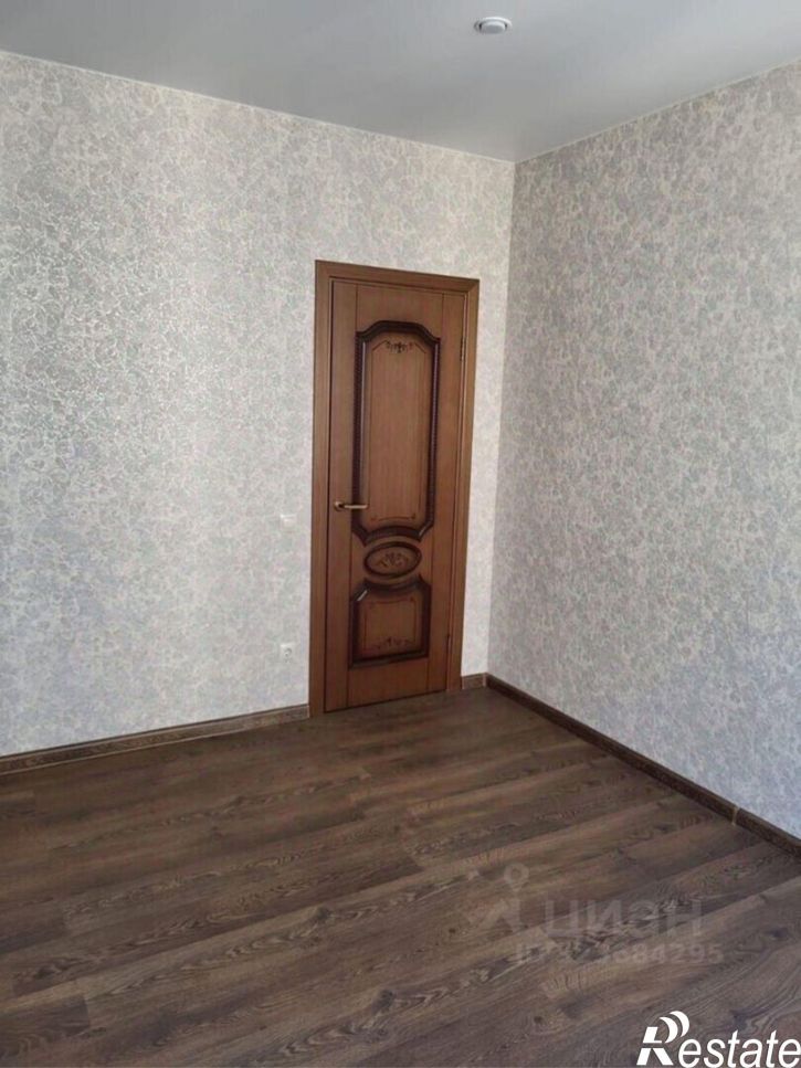 2-комн квартира проспект Сиверса, 30,  д. 30