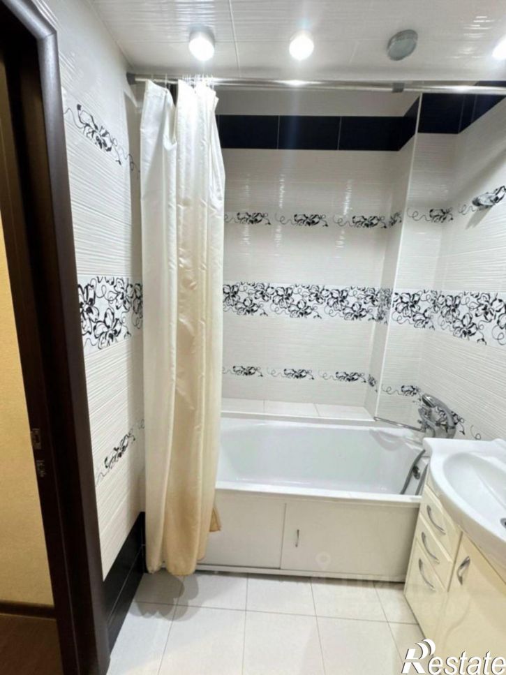 2-комн квартира Соборный переулок, 38,  д. 38