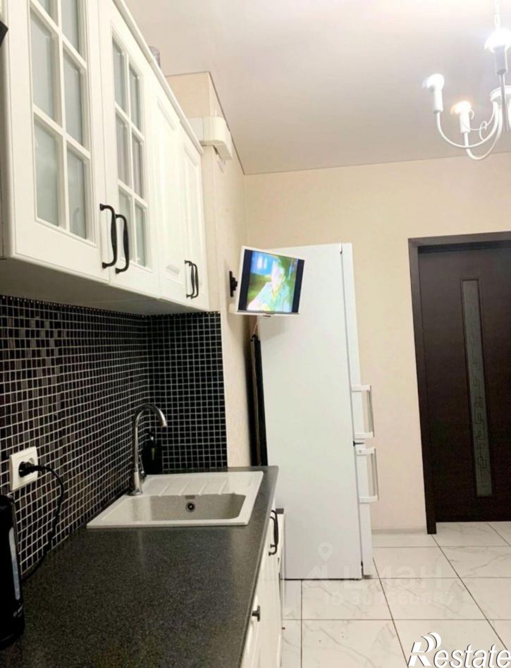 3-комн квартира 2-я Баррикадная улица, 4,  д. 4