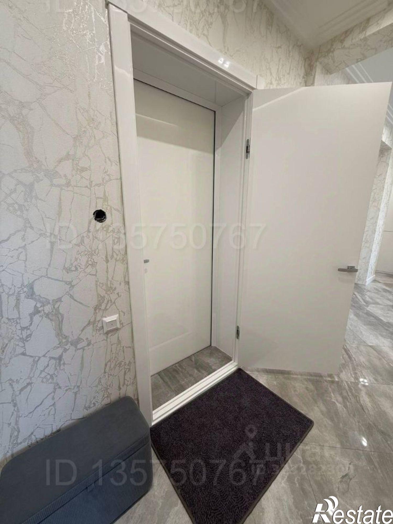 Купить квартиру за 25 000 000 рублей на ул Большая Садовая, 48