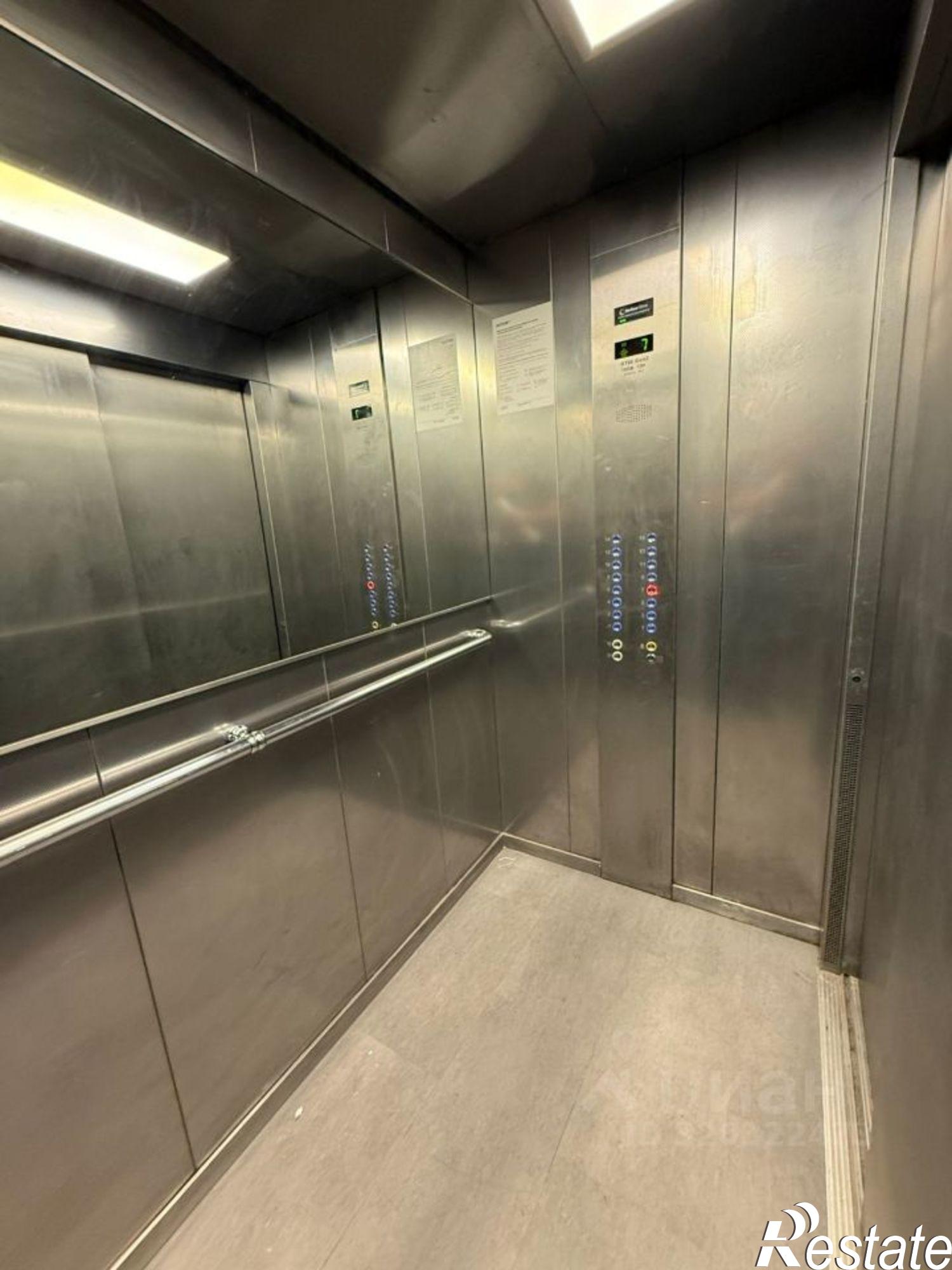 Купить квартиру за 17 490 000 рублей на пер Островского, 1а