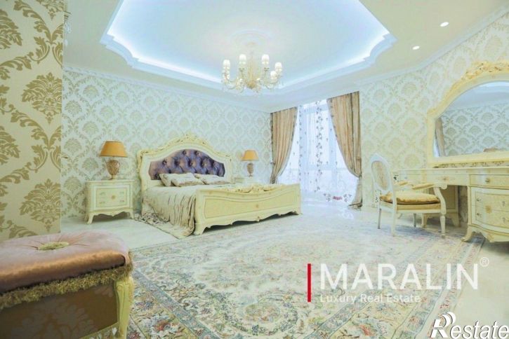 3-комн квартира улица Суворова, 77,  д. 77