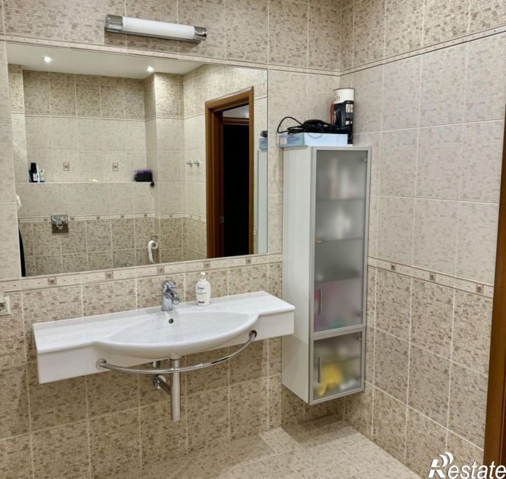 3-комн квартира пр-кт Маршала Жукова, 31,  д. 31