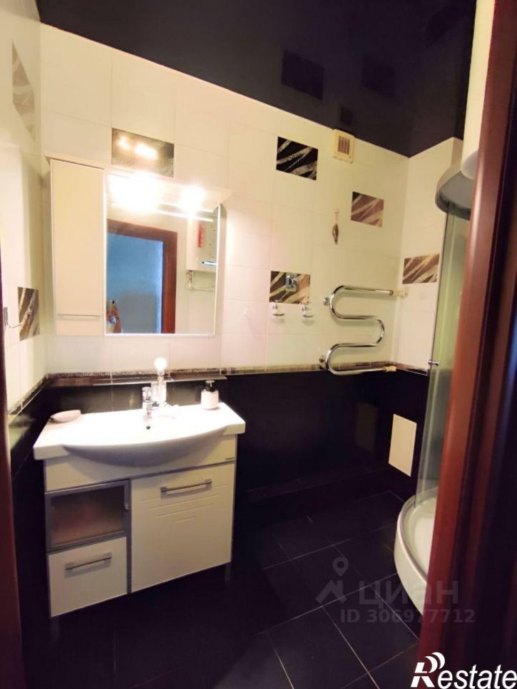 3-комн квартира улица Малиновского, 66,  д. 66