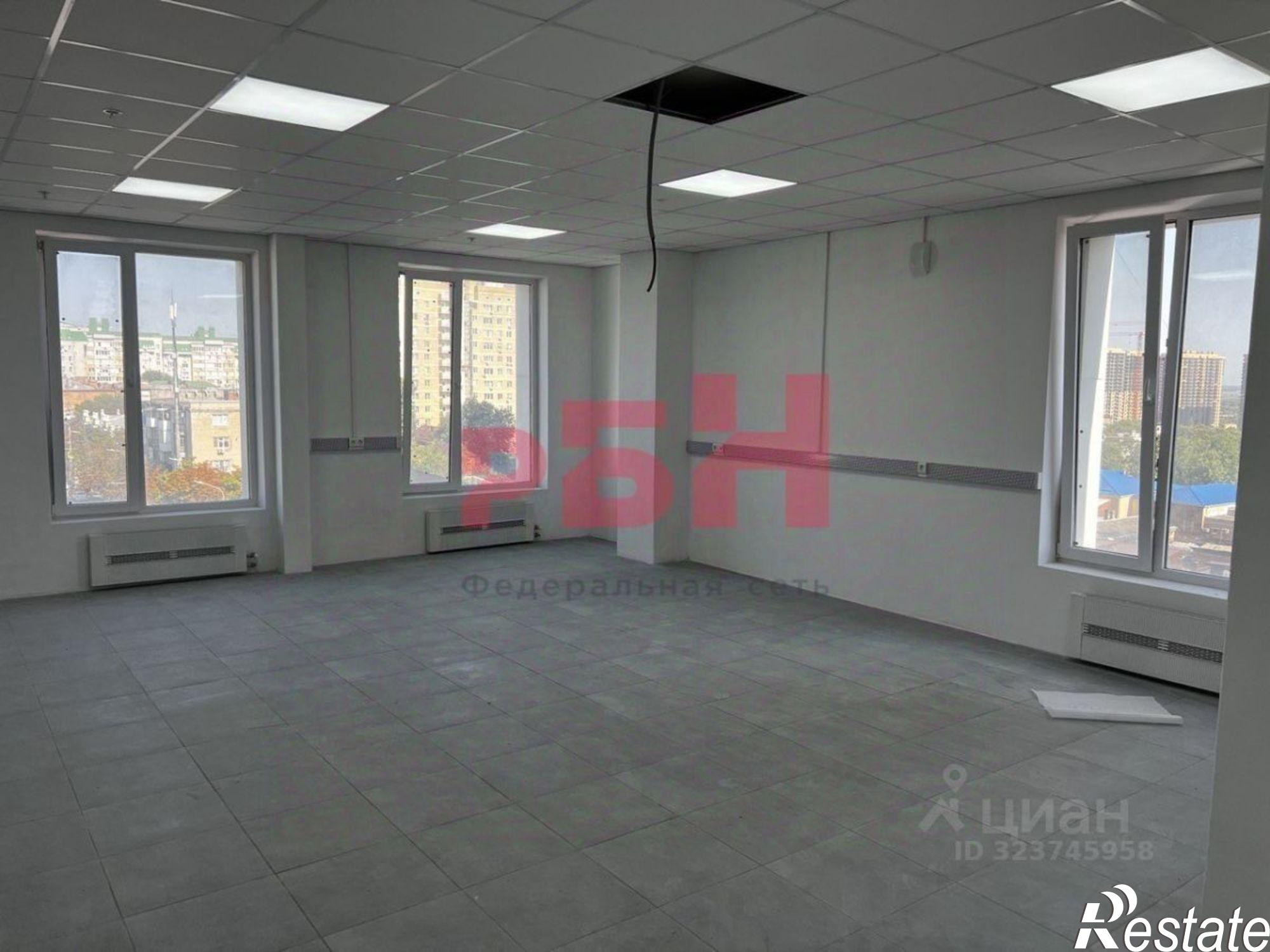 Сдать офис, помещение под офис за 282 200 рублей на ул Закруткина, 1