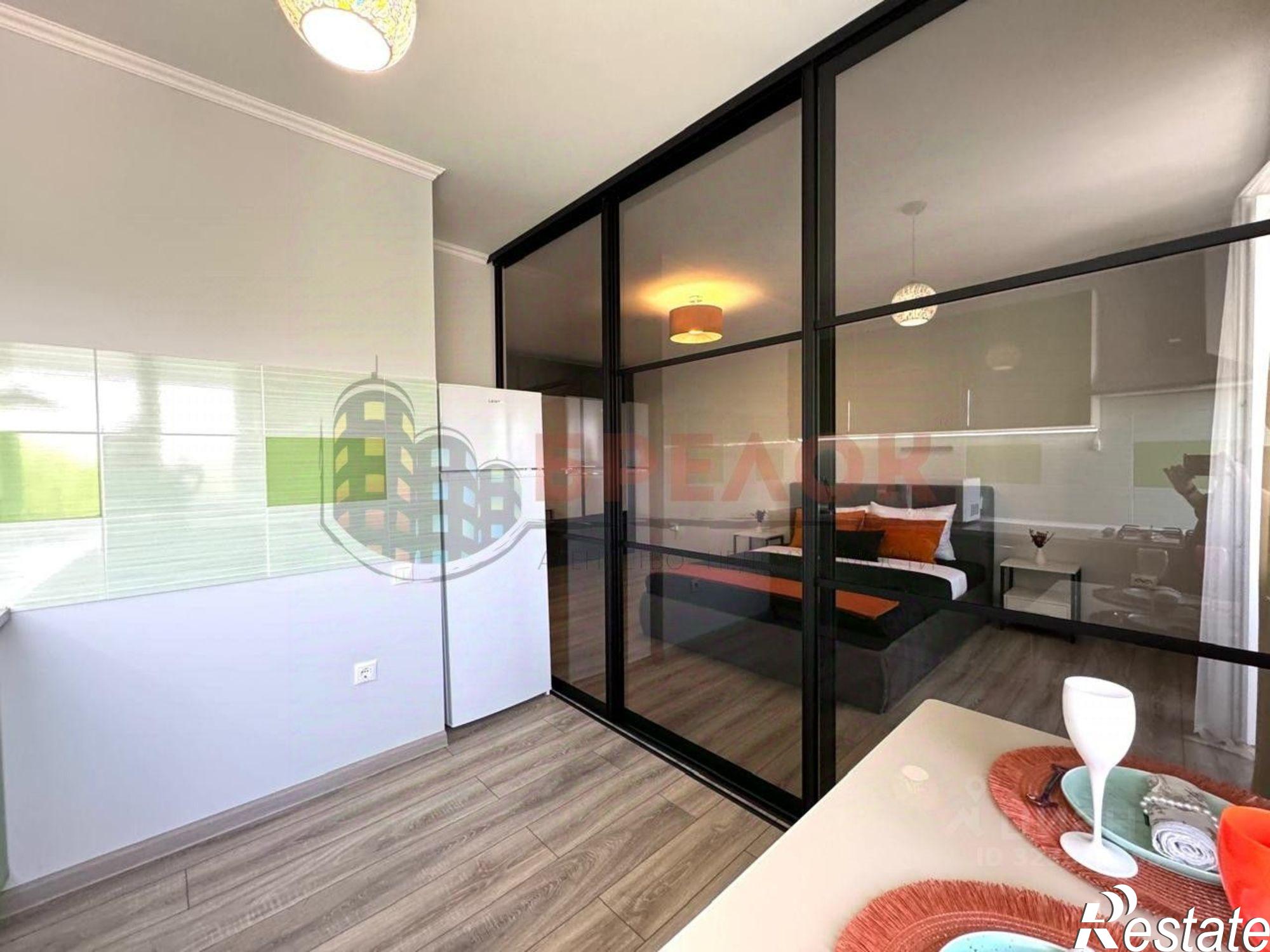 Купить квартиру за 4 400 000 рублей на проспект Стачки, 219