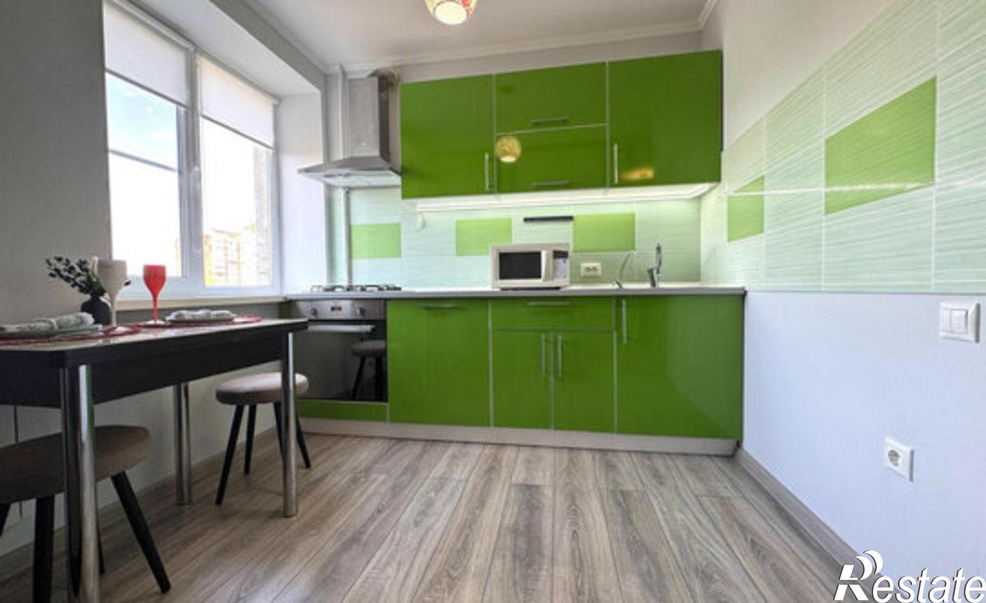 Купить квартиру за 4 400 000 рублей на пр-кт Стачки, 219