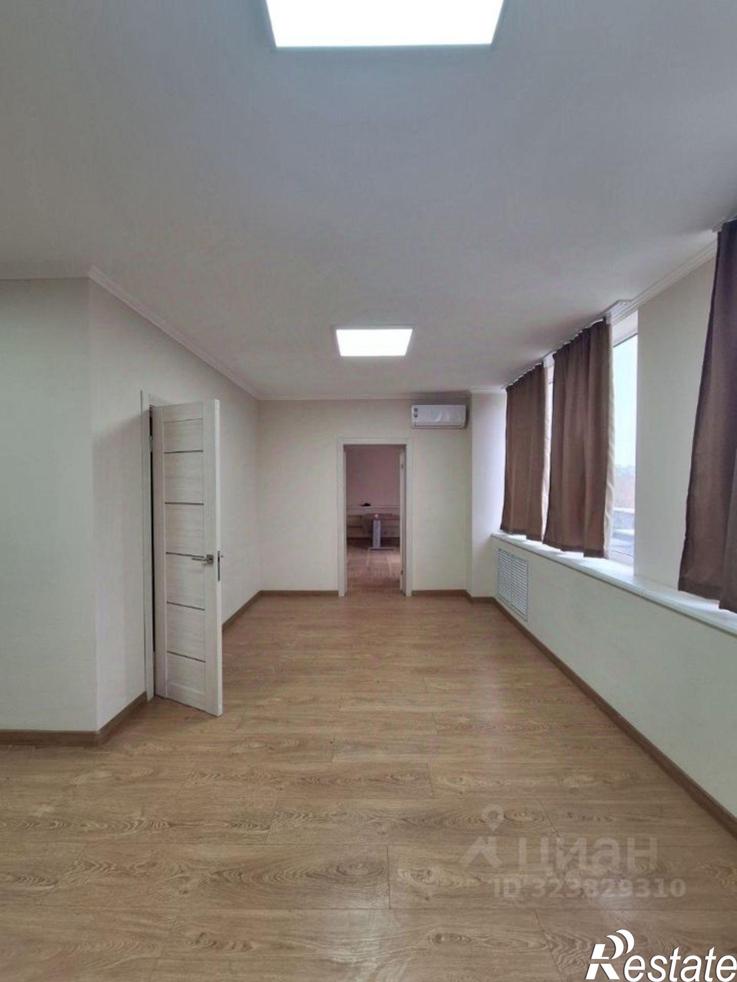 Сдать офис, помещение под офис за 123 500 рублей на проспект Королёва, 7/19