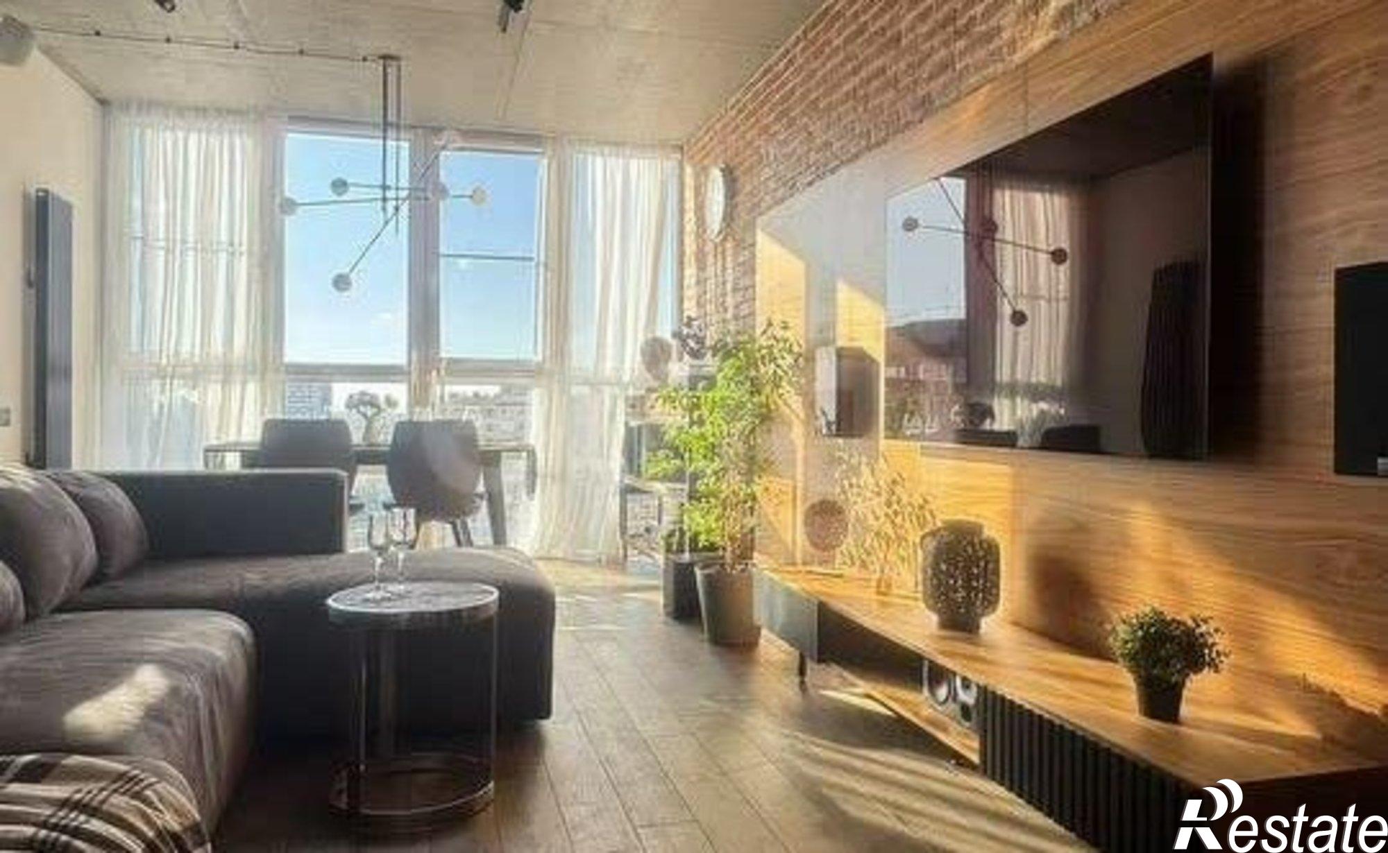 Купить квартиру за 47 600 000 рублей на Кировский проспект, 116