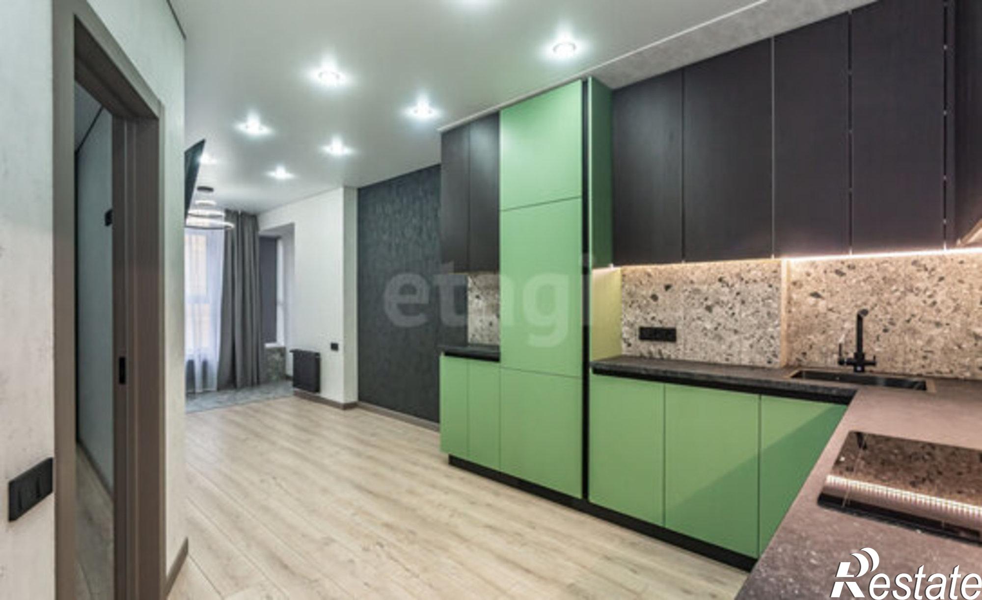 Купить квартиру за 9 000 000 рублей на улица Ларина, 45 с6