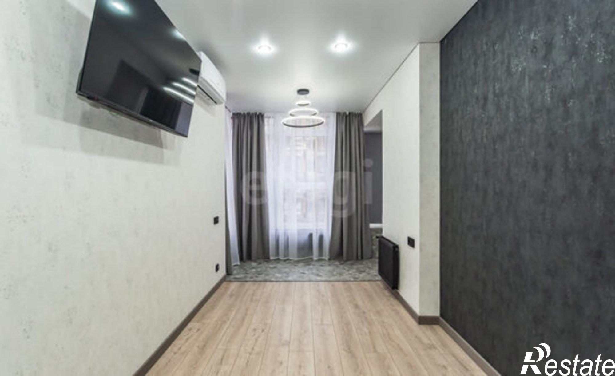 Купить квартиру за 9 000 000 рублей на улица Ларина, 45 с6