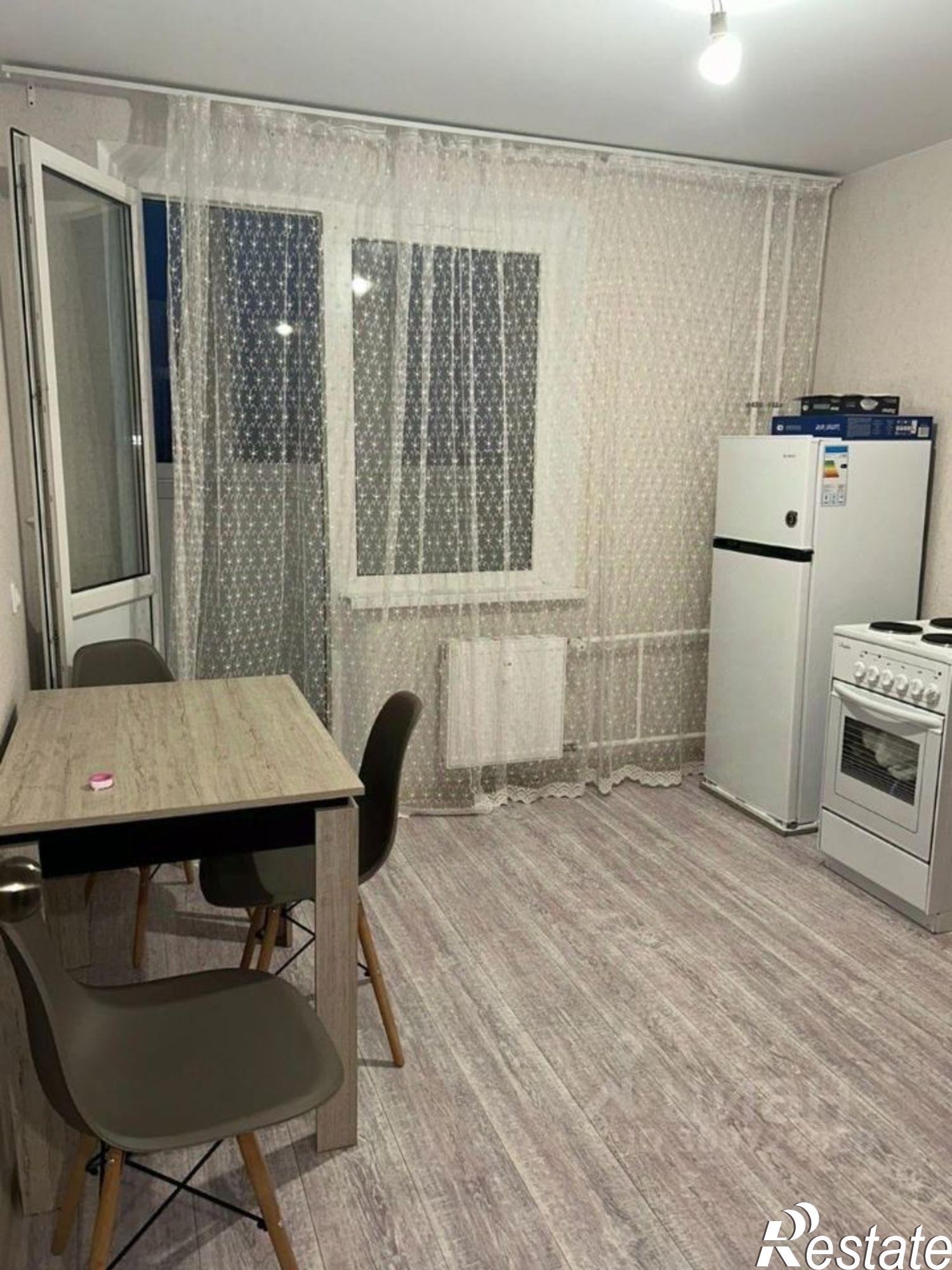 Сдать квартиру за 17 000 рублей на пер Андреева, 17а