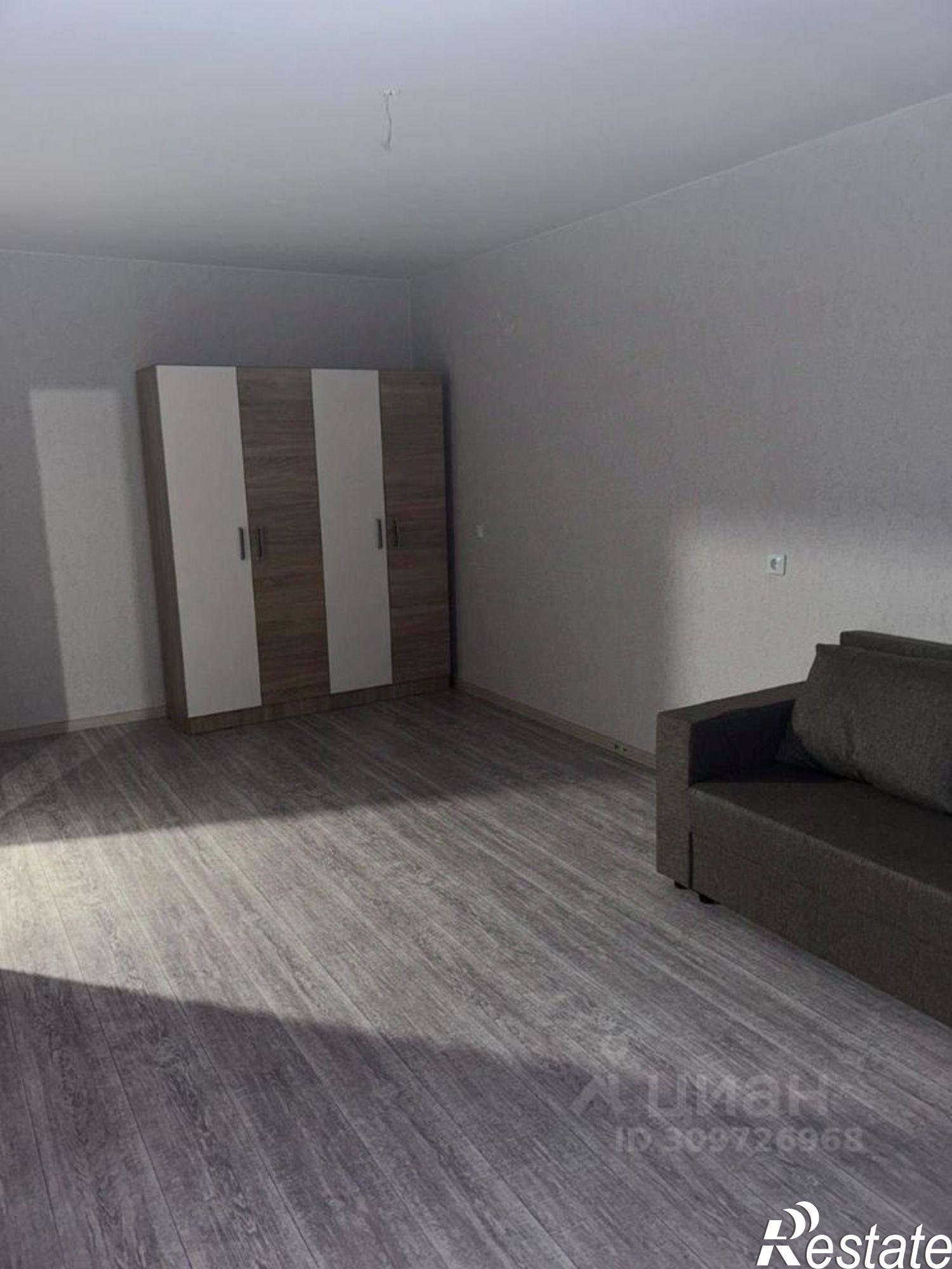 Сдать квартиру за 17 000 рублей на пер Андреева, 17а