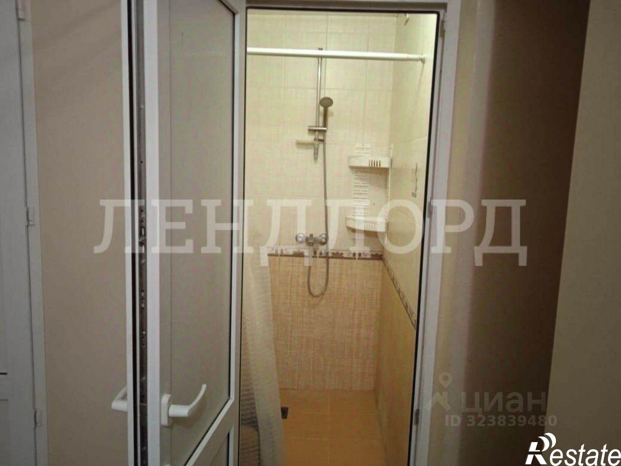 Сдать комнату за 12 000 рублей на проспект 40-летия Победы, 63 к11