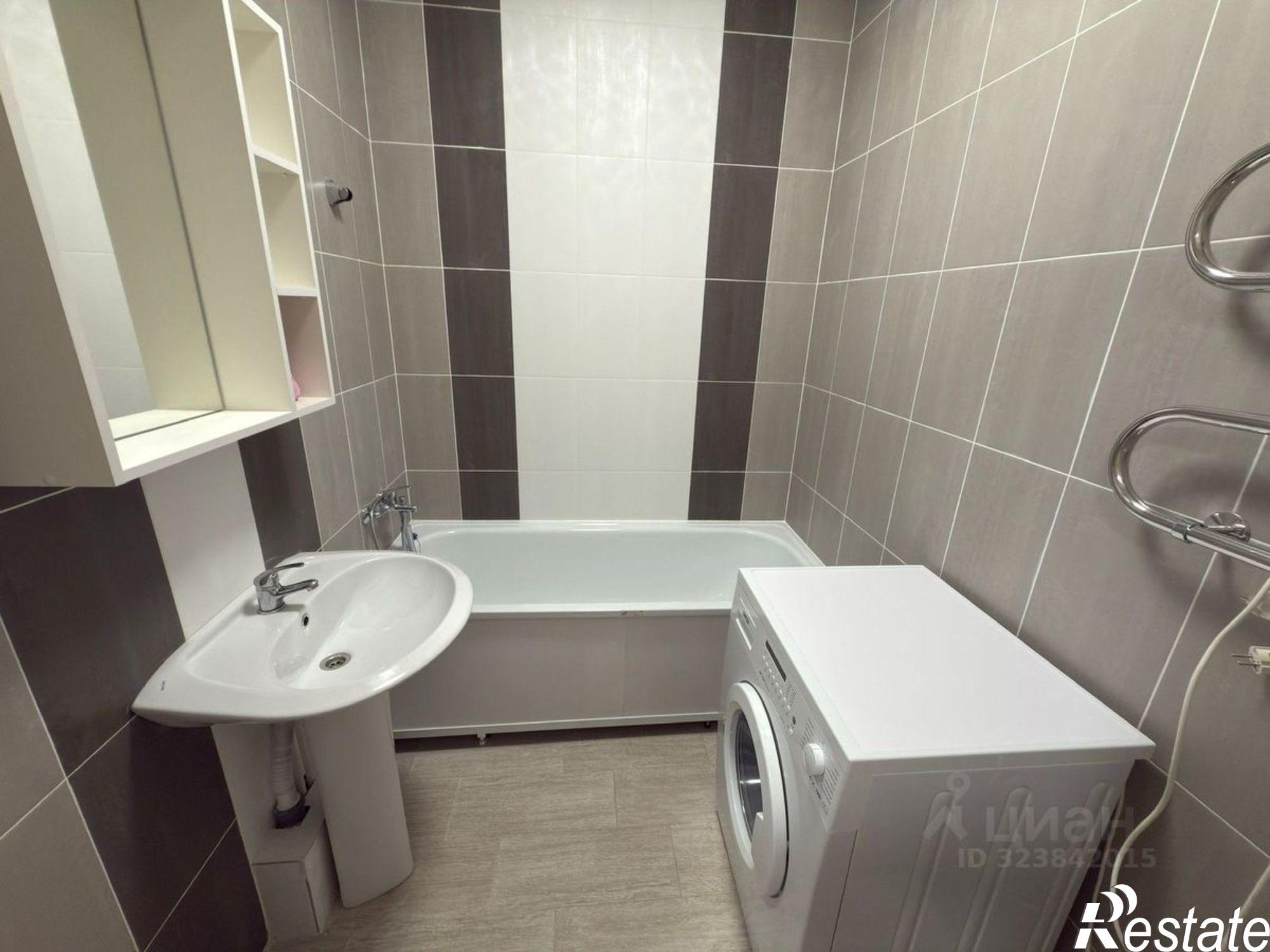 Сдать квартиру за 33 000 рублей на пр-кт Солженицына, 15/1 1