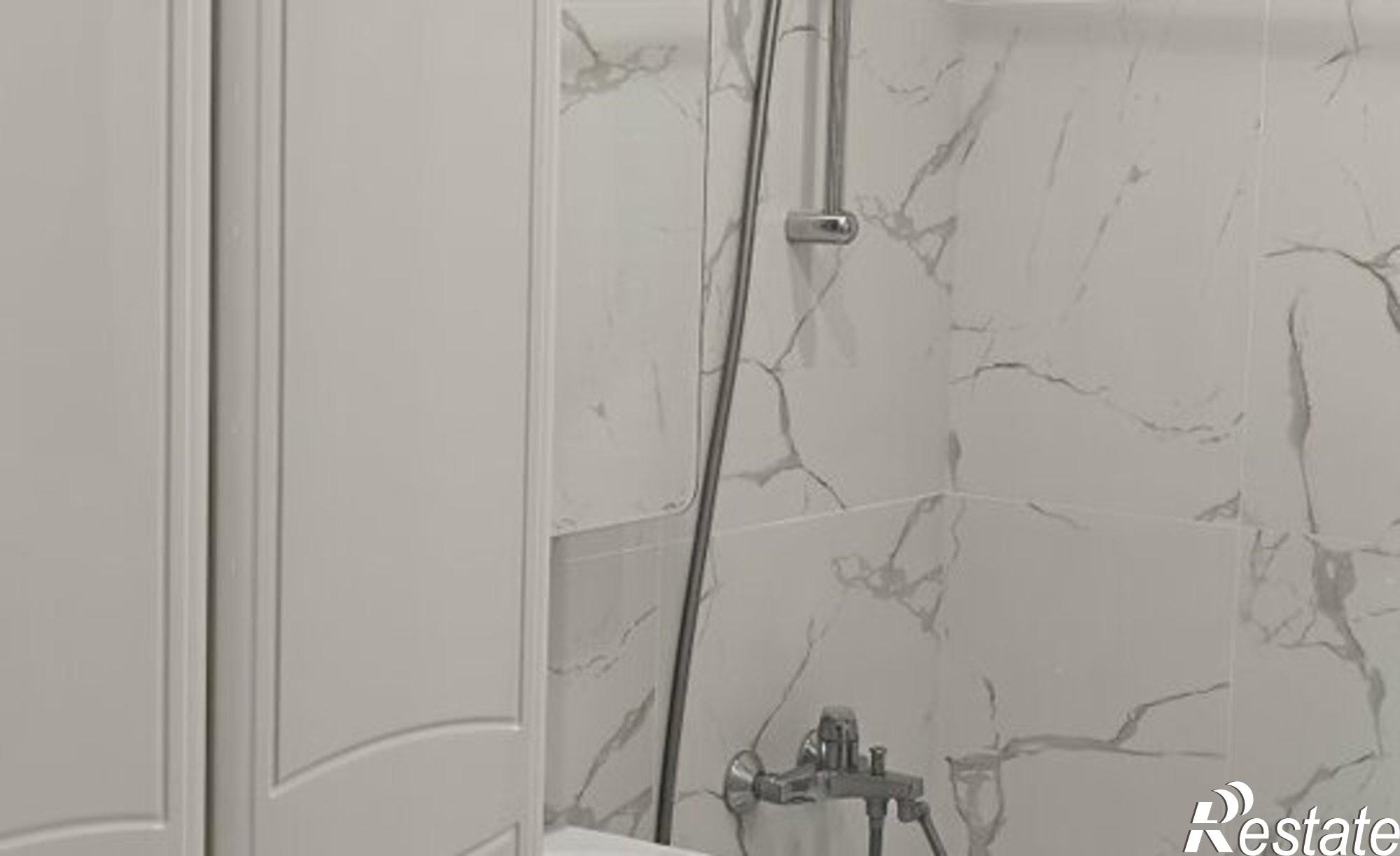 Купить квартиру за 11 000 000 рублей на Соборный переулок, 98