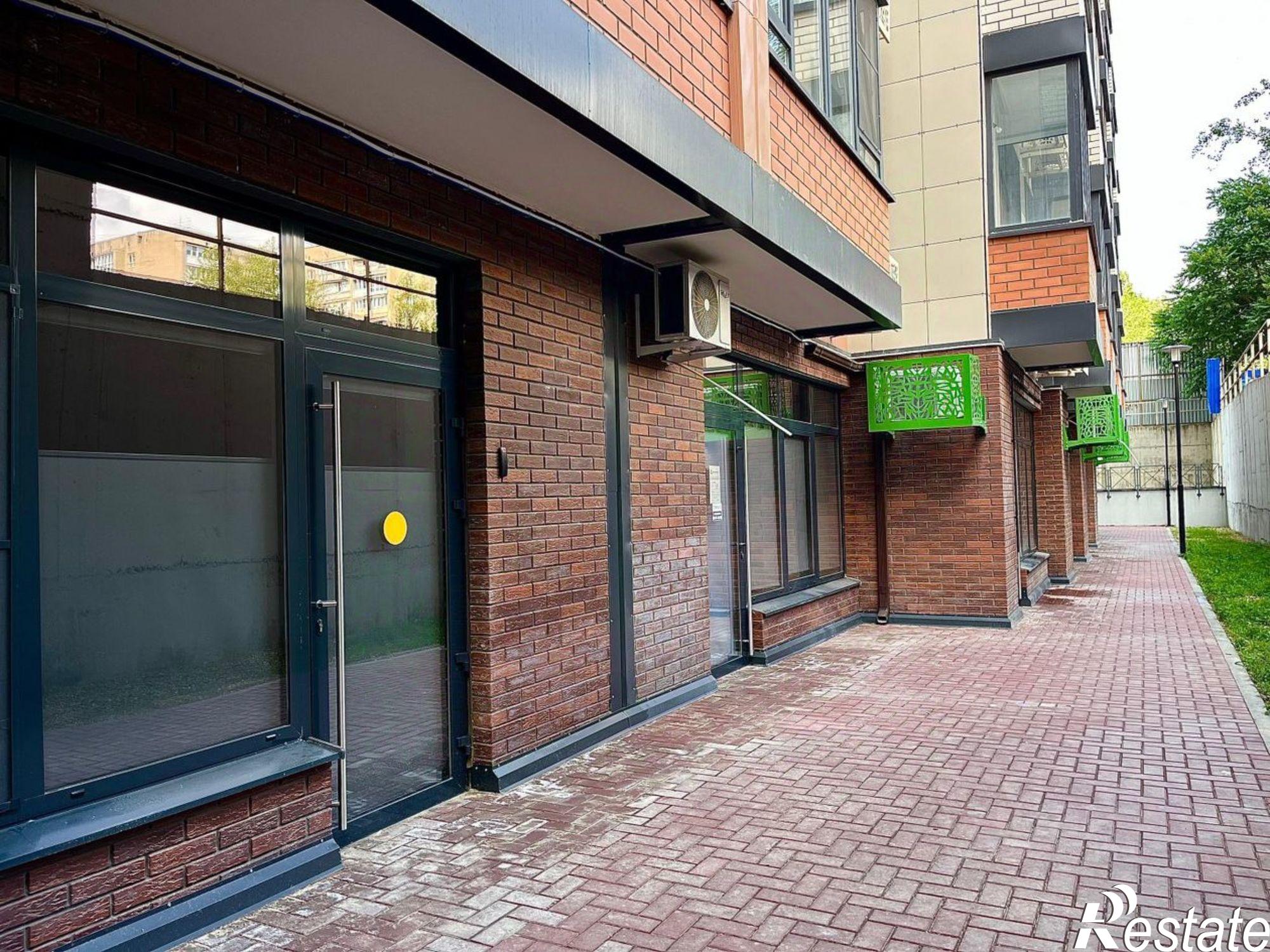 Купить помещение свободного назначения за 8 300 030 рублей на проспект Ленина, 109/5